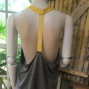 Nike workout tank top